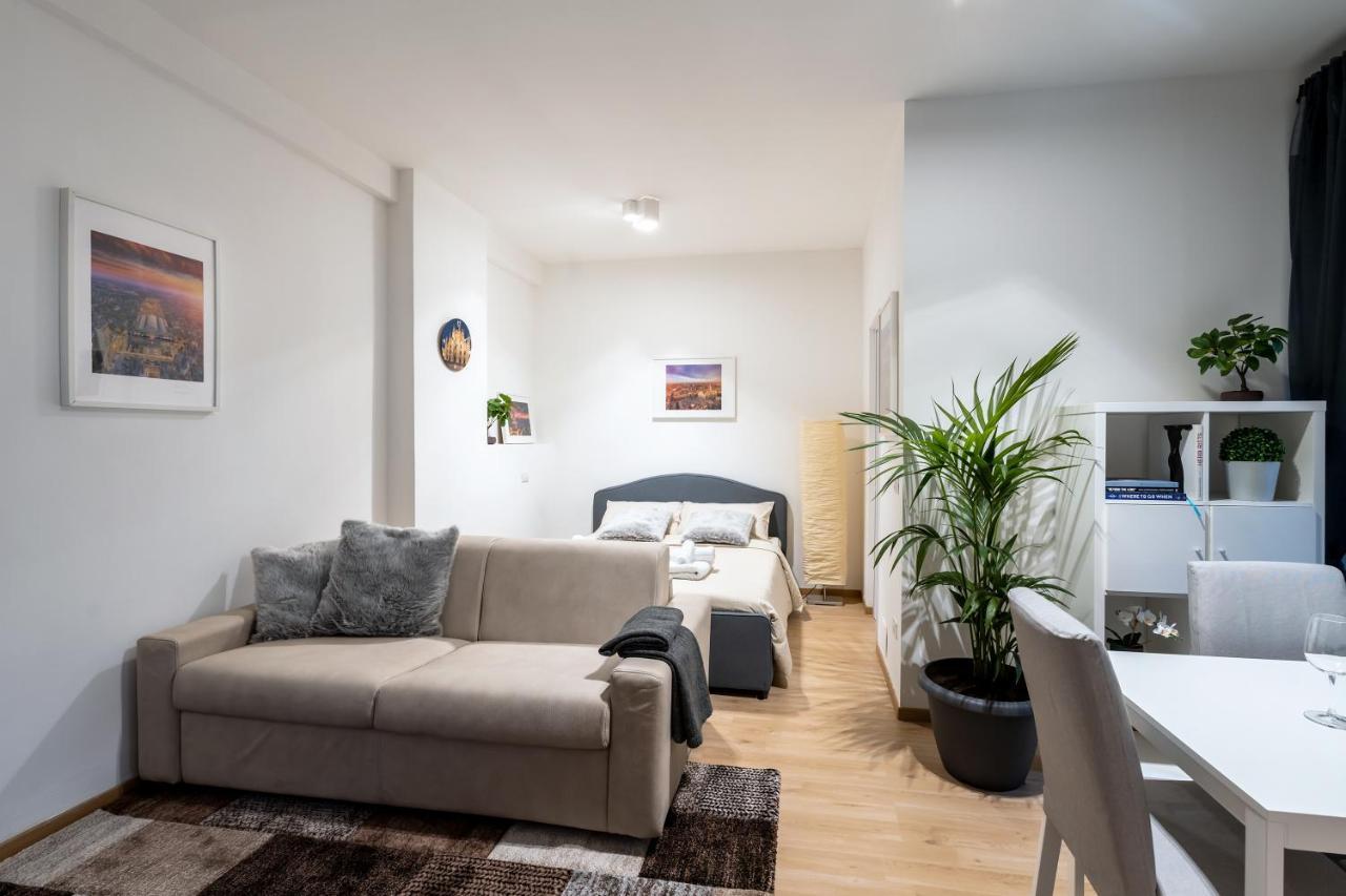 Suite 1,2 Porta Milano Centro Parking Free Exterior photo